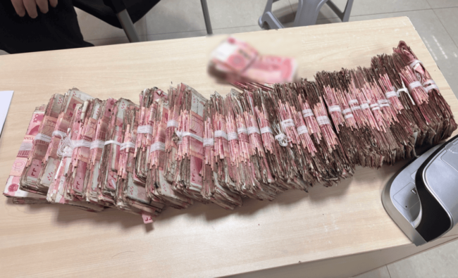 奶奶为孙女攒下85万体己钱 6小时“唤醒”深情祝福