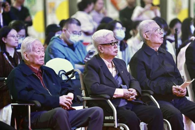 茅盾文体奖得主王火毕命 享年103岁 《干戈和东谈主》将改编电视剧
