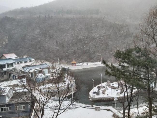 北京下雪了 山区银装素裹
