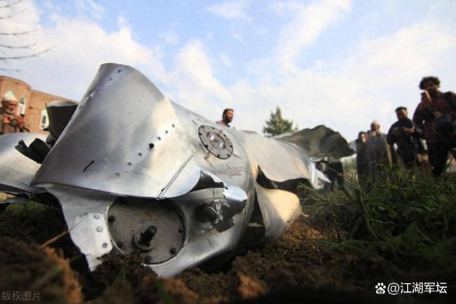 印度战机坠毁地点卫星画面公布 飞行员未弹射逃生引发疑问