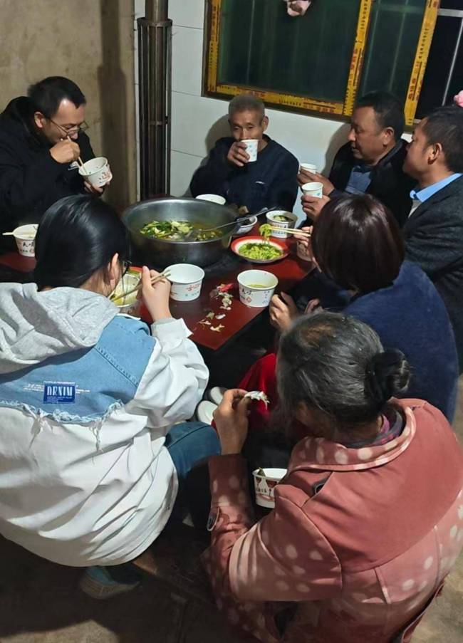 一家三口被拐 父女分離31年終重聚 跨越三代的團聚時光