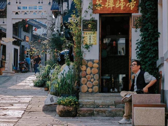 “替父還債”的青年記者抗癌2年去世 樂觀生活終成回憶