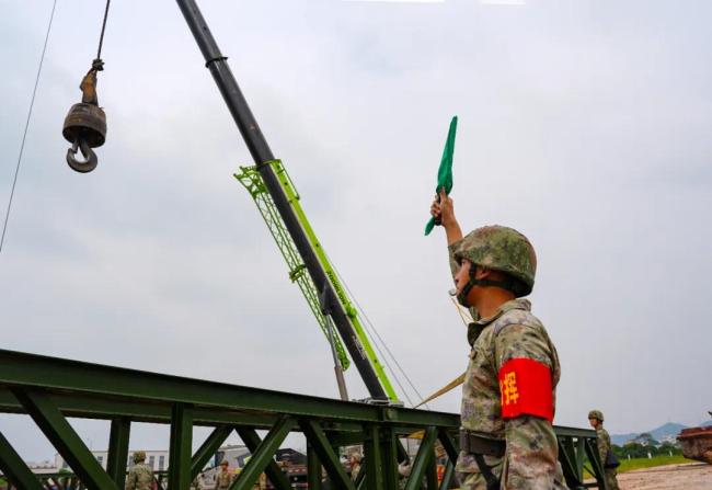 艦艇編隊“遭襲”！直擊後裝綜合保障演練現場