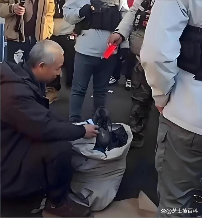 四川觀察挺進(jìn)荒野求生決賽核心區(qū) 細(xì)線藏匿改變命運