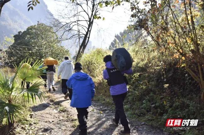 記者探訪荒野求生決賽核心區(qū) 13勇士沖刺終極考驗(yàn)