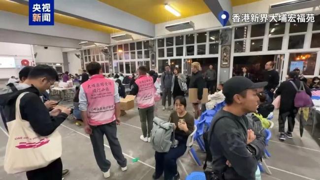 大埔火灾已致40人遇难，香港警方以涉嫌误杀罪拘捕3人 工程公司负责人被捕
