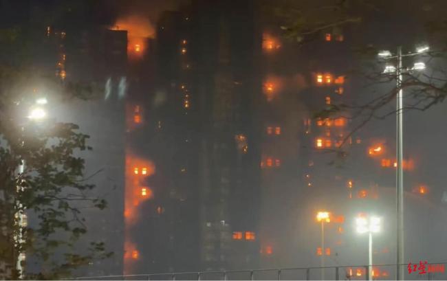 香港大埔宏福苑火灾:大维修启动超1年,火情牵动人心