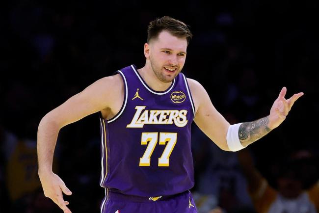 东契奇数据会超越当年的哈登吗 7天刷新纪录