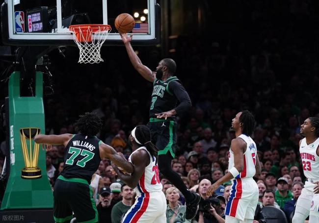 凯尔特人险胜终结活塞13连胜,绿军止连败之路开启