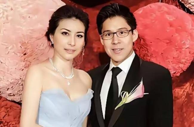 陈小春应采儿捐款100万 明星善举暖人心