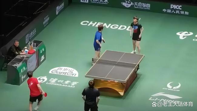 国乒主力亮相成都混团抽签仪式 莎头组合备受期待