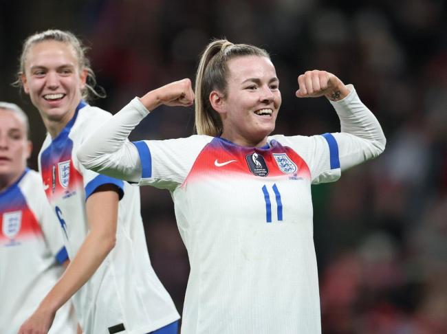 中国女足0-8击败英格兰女足，并列历史最惨重球