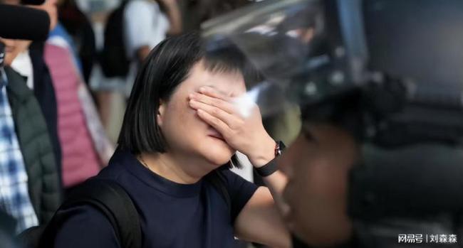 香港老人在火灾中手握身份证离世 生命最后的尊严