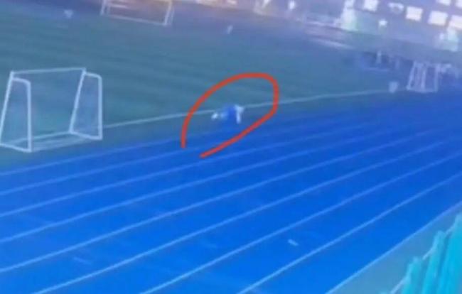 体测倒地后猝死初中生的家长发声 呼吁关注校园安全