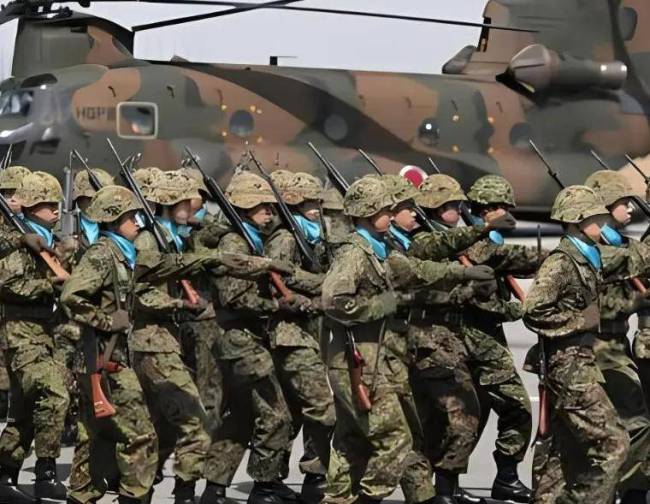 日本专家大胆预测,高市要再次发动侵略战争 备战信号明显