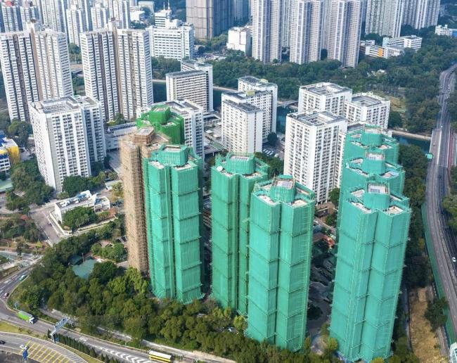 香港火灾发生地在王祖蓝家附近 全城齐心救援