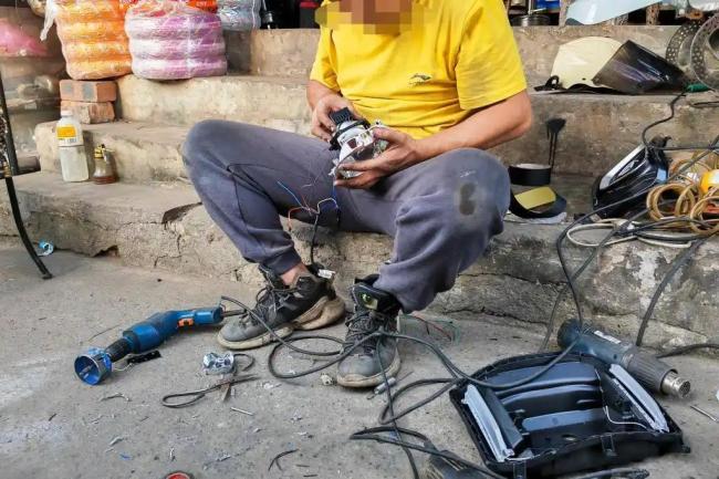 改装电动自行车“步步惊心” 非法改装乱象频发