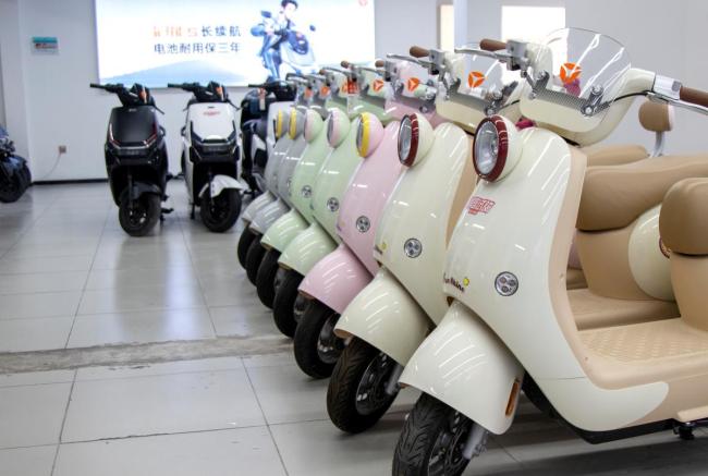 新國標小電驢漲價 門店為啥還沒車賣 市場斷檔待新車