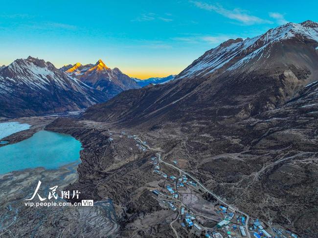 西藏八宿：來古冰川冬景