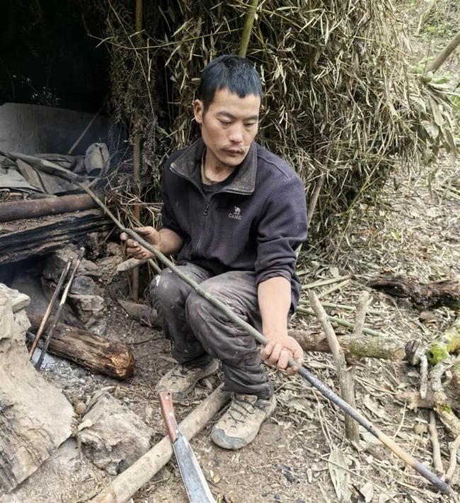 “刀疤哥”分析称接下来的赛事会很快 备战决赛迎挑战