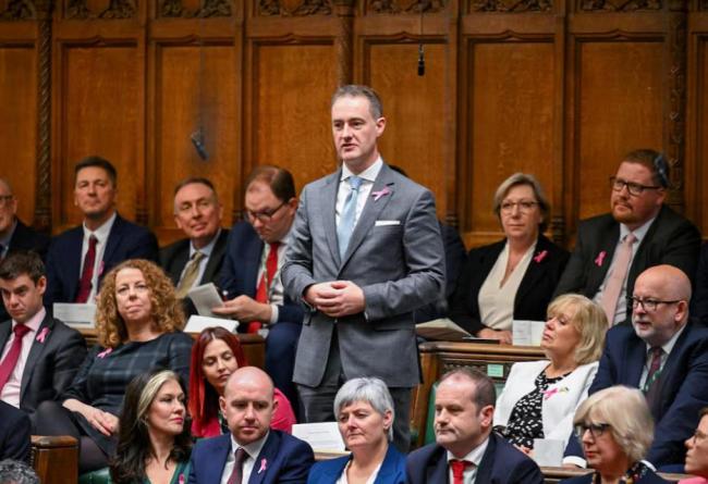 美国想给稀土设价格下限，英国大臣：先不跟