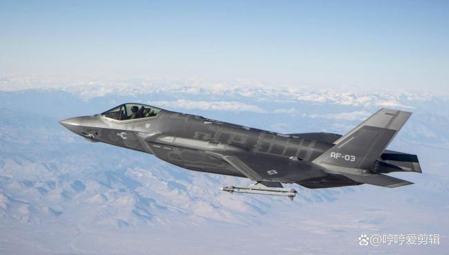 日本加速扩军 “狐狸尾巴”藏不住了 偷袭旧梦难再现