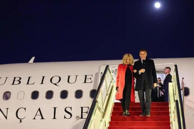 马克龙携含35位企业高管的代表团访华 法国“梦之队”亮相中国