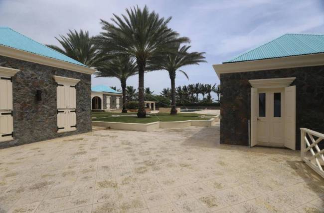 愛潑斯坦私人島嶼內(nèi)景首次曝光 細(xì)節(jié)令人不寒而栗