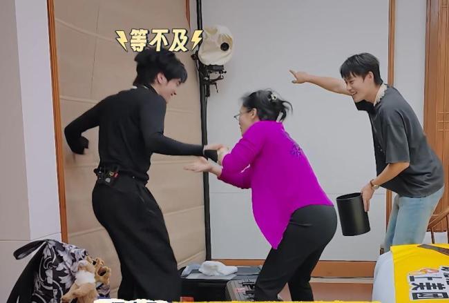 余宇涵被何赛飞发火吓到表情失控 真性情引发热议