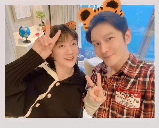 陈梦奶奶和黄晓明奶奶是亲姐妹 真亲戚的温暖互动