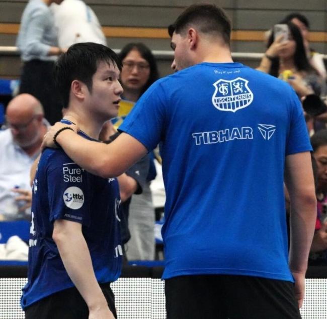 王楚钦输球背后：技术与心理的多重考验 对手的技术反噬