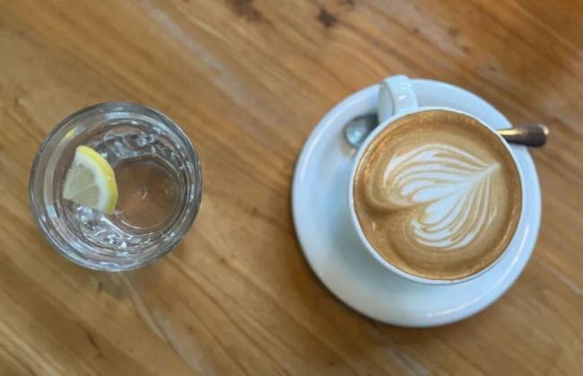 适量喝茶或咖啡对大脑好 护心又提神