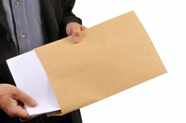 涉密文件伪装商业合同 警惕间谍用快递“暗度陈仓