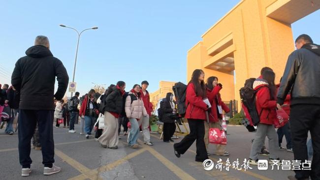 山東一畫室陪考老師:藝考風向真變了