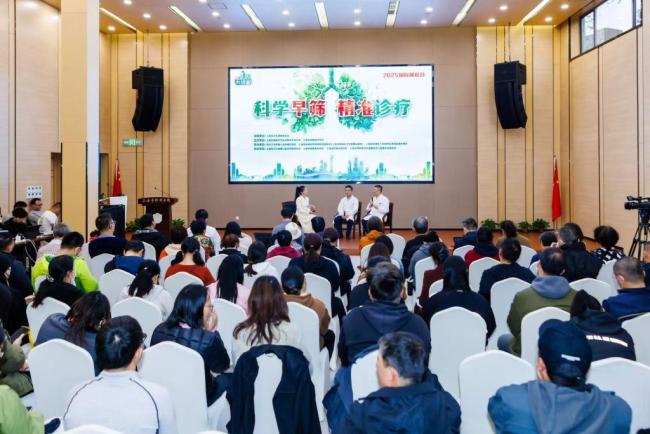 32歲兒子陪護69歲母親雙雙確診肺癌 早篩挽救生命