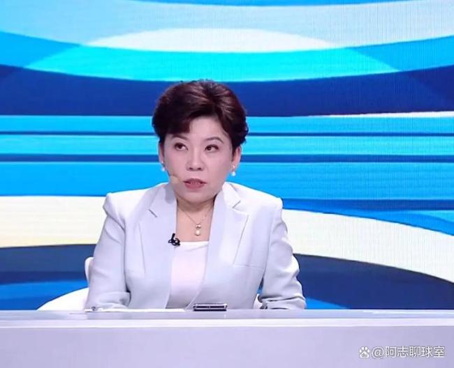 邓亚萍赞莎头组合打成了一个人 默契配合夺三连冠