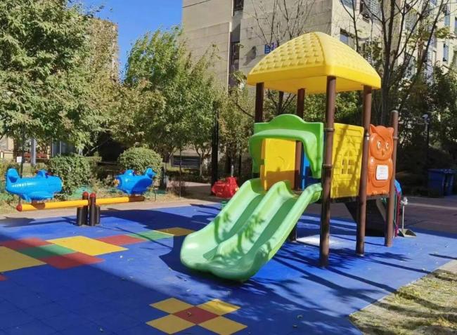 退休老人再就業(yè)，我成了大家的“共享奶奶” 填補情感空缺與育兒需求