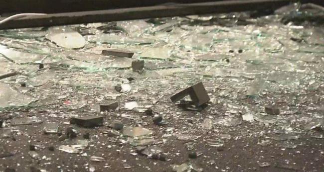 日本震中突發(fā)大火民眾開車逃命