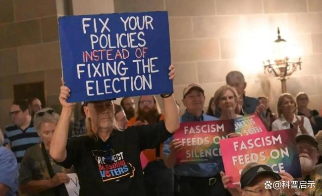 白宫迎来噩耗，特朗普或被迫下台 身体状况引担忧