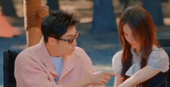 黃景瑜被拍帶女生回豪宅 戀情疑云再起