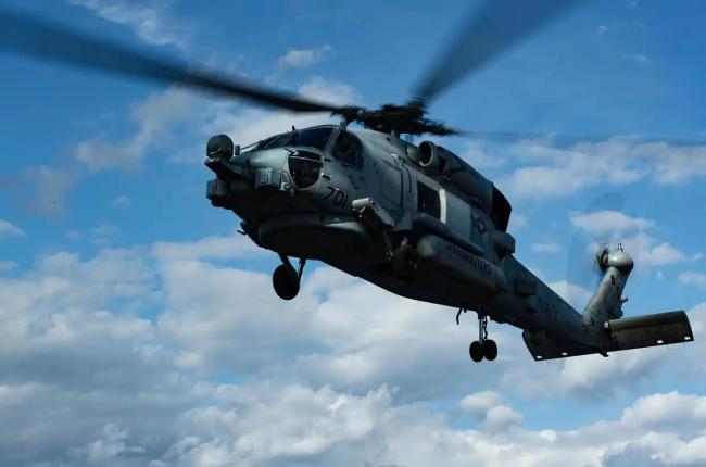 美軍已打撈出南海墜毀的兩架軍機(jī) 部件送往基地分析