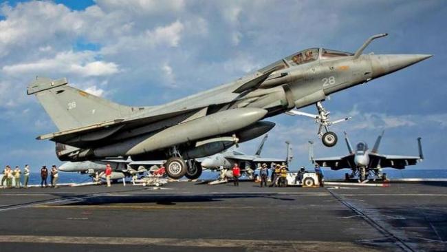 委內(nèi)瑞拉為何不攔截闖入領(lǐng)空的美戰(zhàn)機(jī) 反常沉默背后的智慧