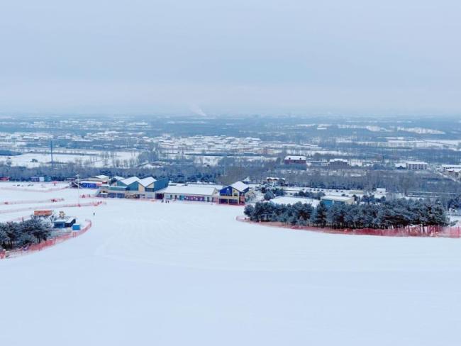 延慶三大雪場全面開板！滑雪攻略請(qǐng)查收 冰雪魅力等你來體驗(yàn)