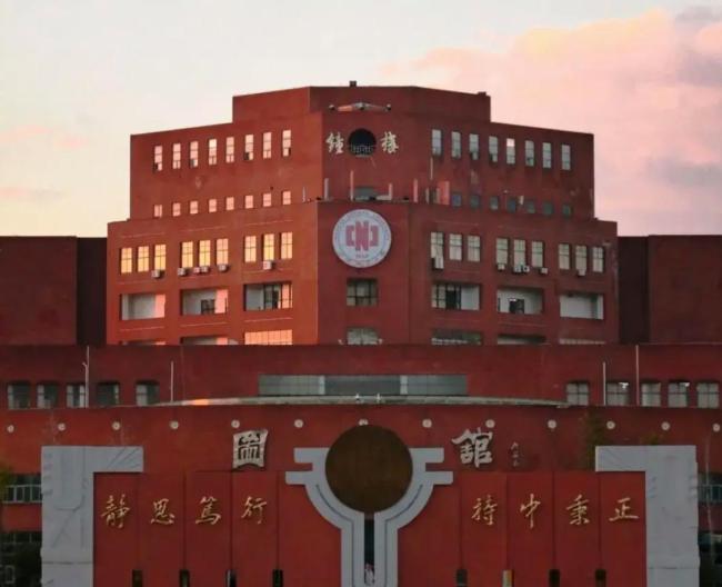 2026考研 報(bào)名人數(shù)驟減信號(hào)明顯