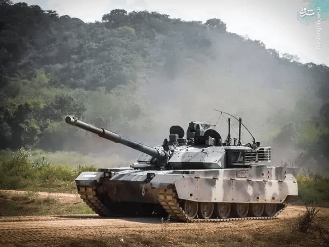 曝泰柬冲突中泰军VT-4坦克炸膛 展现强大威力