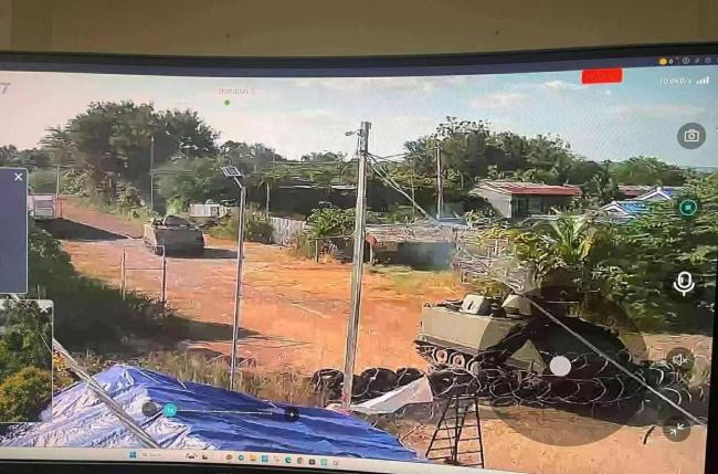 柬埔寨重机枪手向泰F16战机猛烈开火 边境冲突升级