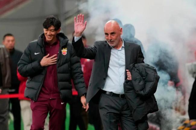 穆斯卡特?zé)o緣中超最佳主教練引爭議 評選規(guī)則惹議