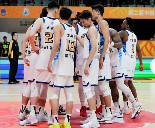 CBA新一季揭幕,荣耀戒指见证挑战与荣耀的并存时刻