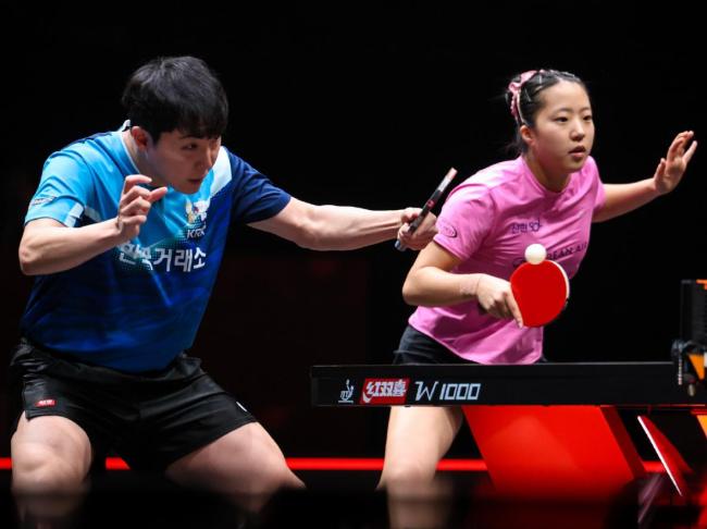 王楚钦/孙颖莎0-3不敌韩国获亚军 国乒混双遗憾失冠