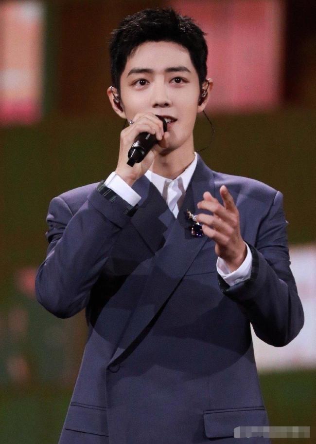 肖战 得闲思要得闲手搓获取 随性扮演戳泪名场地